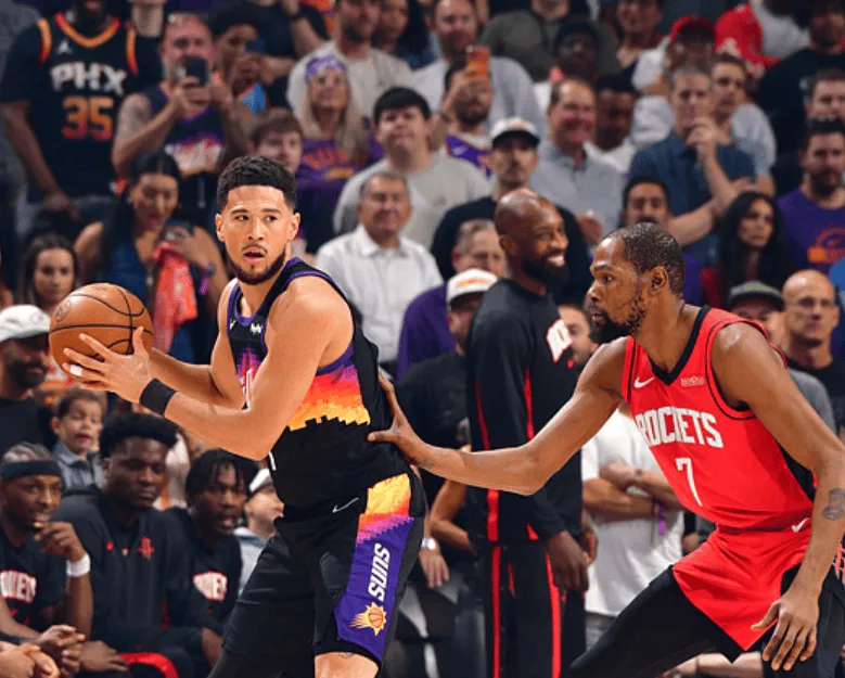 KAIYUN APP-杜兰特拿到24分&amp;amp;布克空砍31分，杜兰特生涯面对布克11胜2负