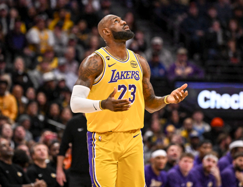 KAIYUN APP-41岁仍能平框暴扣！勒布朗在场+13助湖人重返第六 轰19+9+8超全面